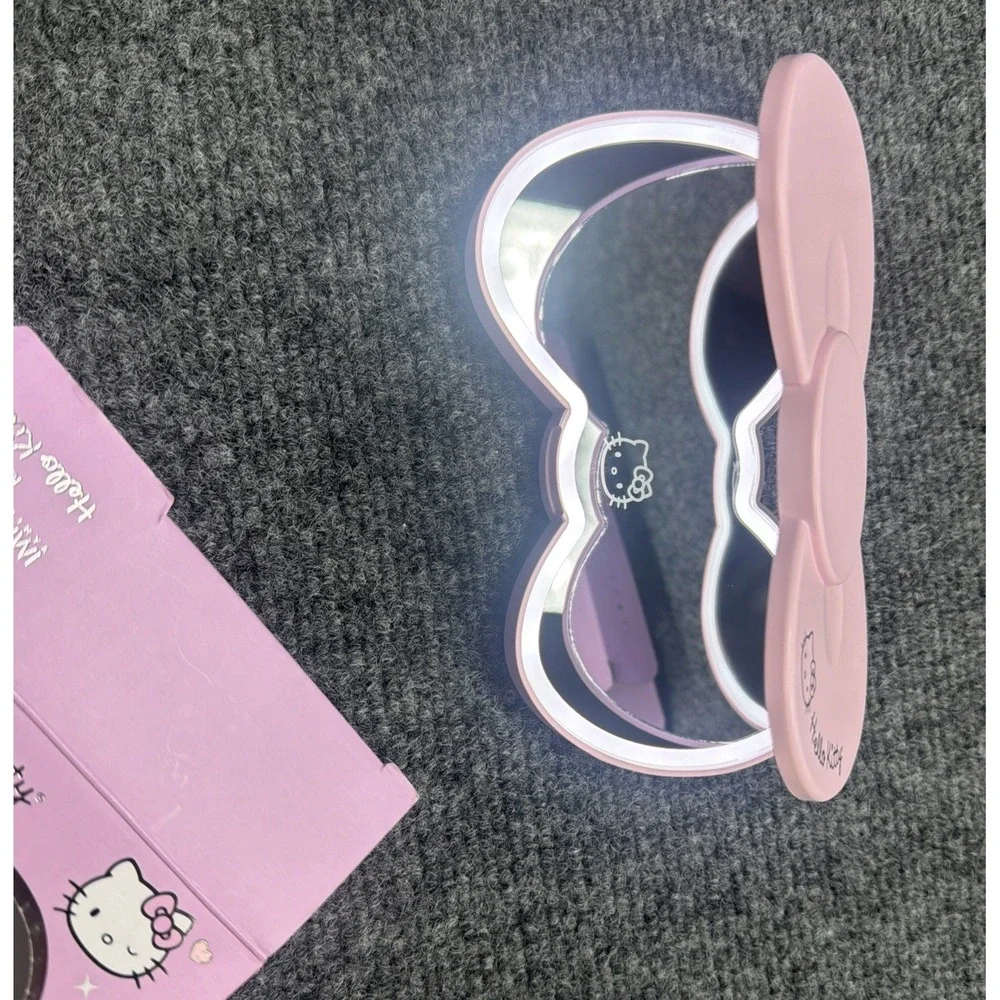HELLO KITY Mini LED Bow Compact Mirror Vanity Pink Adjustable Light Dimmer New!!